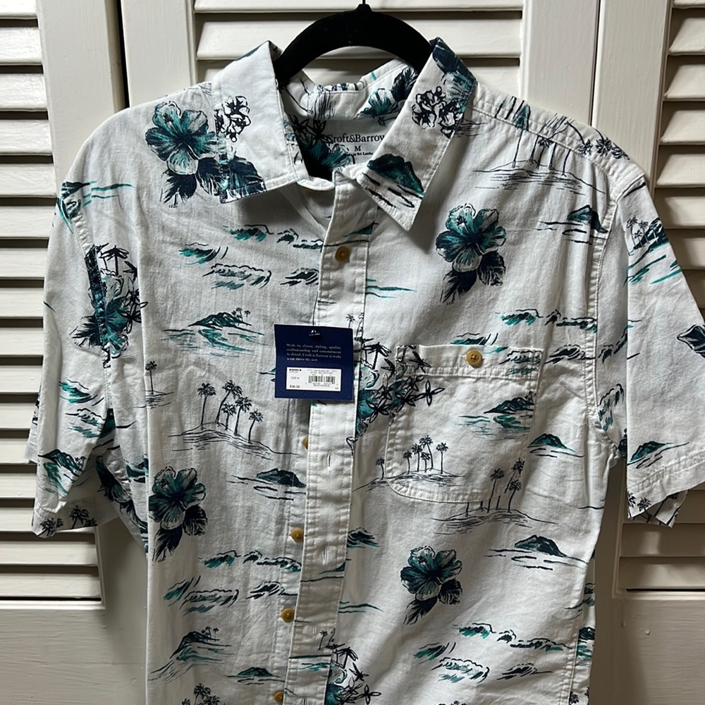 Croft and Barrow short-sleeve button down shirt